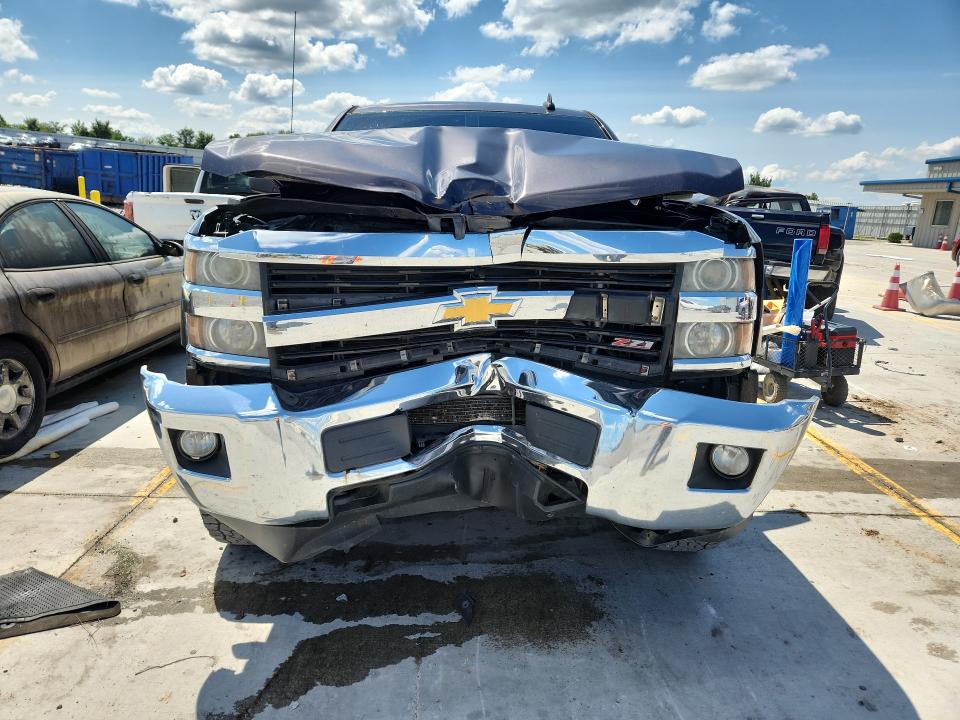 Photo 5 from auction – 2015 CHEVROLET SILVERADO with VIN 1GC1KVEG1FF516780