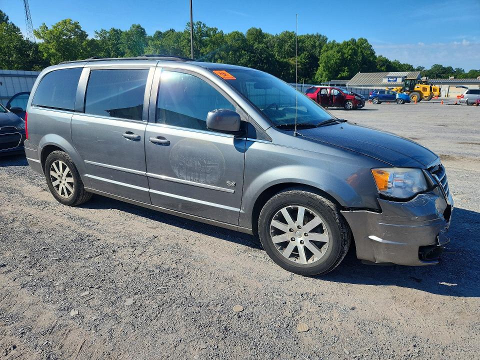 Снимка 4 от търг – 2009 CHRYSLER TOWN & COUNTRY с VIN 2A8HR54149R639759
