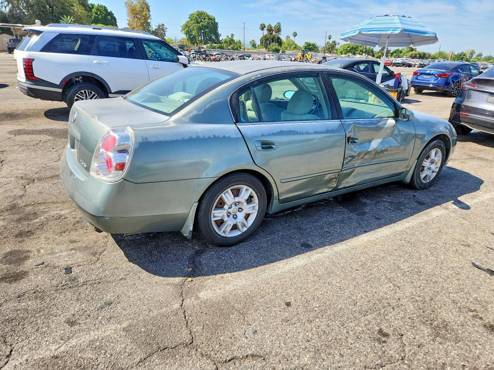 Photo 3 from auction – 2005 NISSAN ALTIMA with VIN 1N4AL11D35N454066