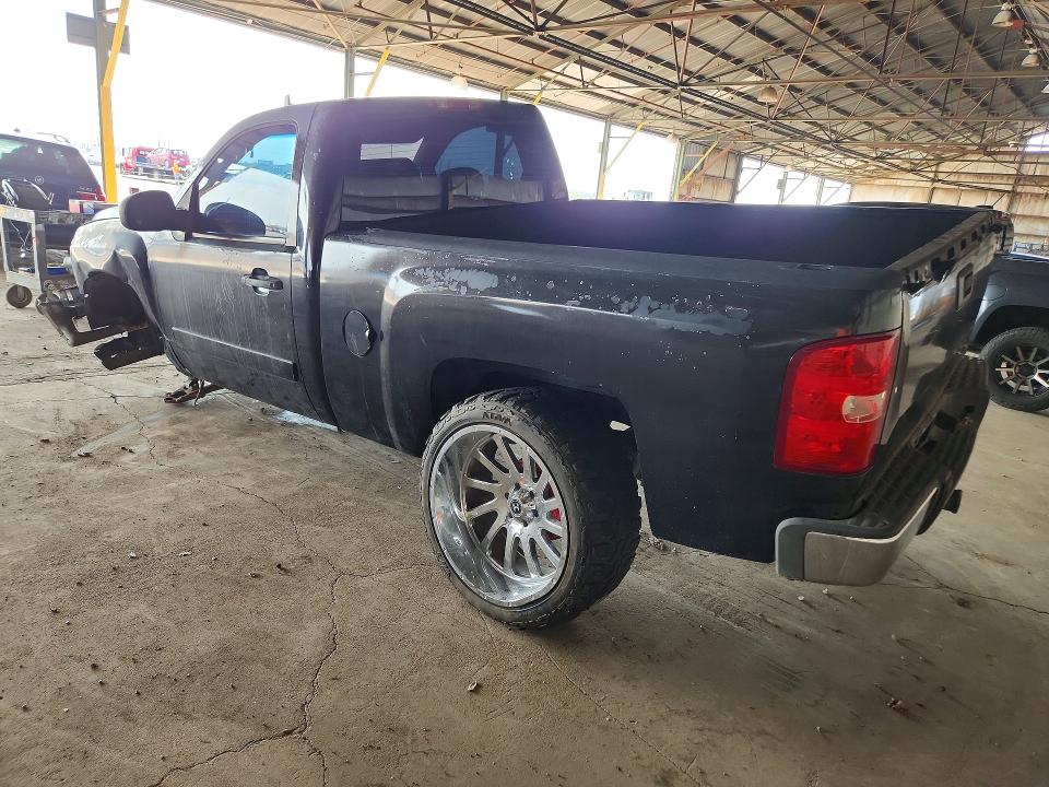 Photo 2 from auction – 2008 CHEVROLET SILVERADO with VIN 1GCEC14038Z206398