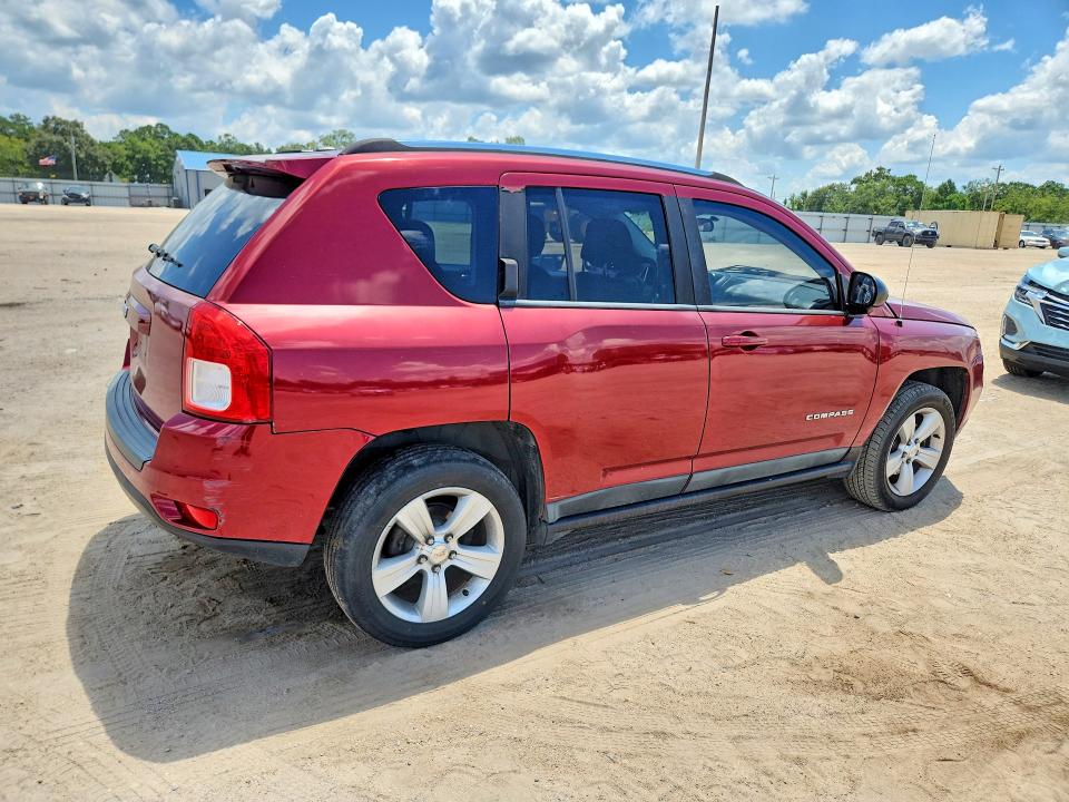 Photo 3 from auction – 2011 JEEP COMPASS with VIN 1J4NF1FB8BD174620