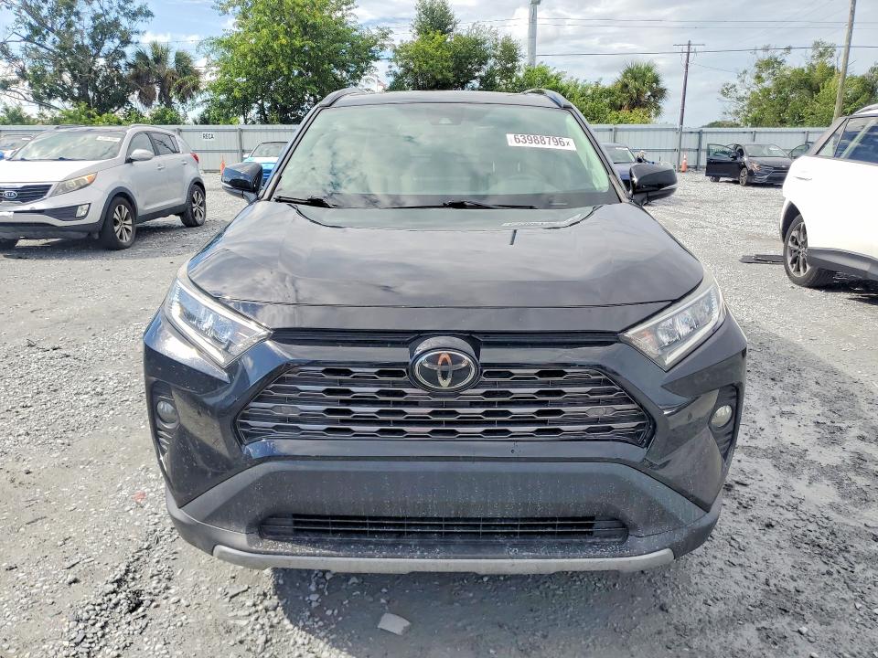 Photo 5 from auction – 2021 TOYOTA RAV4 with VIN 2T3N1RFVXMC209565