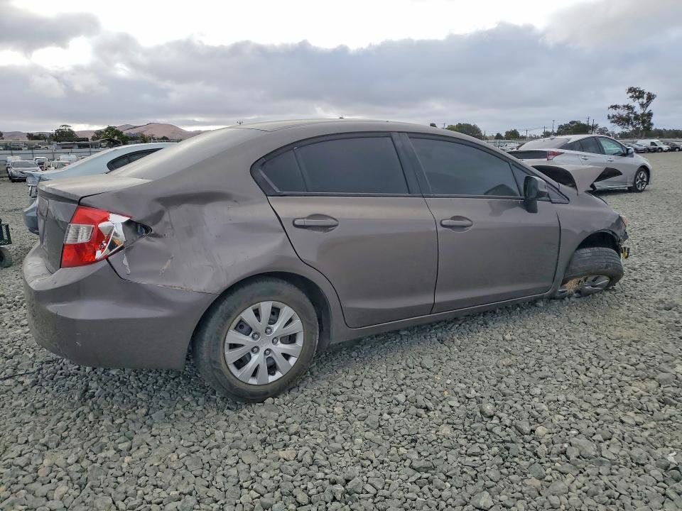 Photo 3 from auction – 2012 HONDA CIVIC with VIN 19XFB2F52CE305286