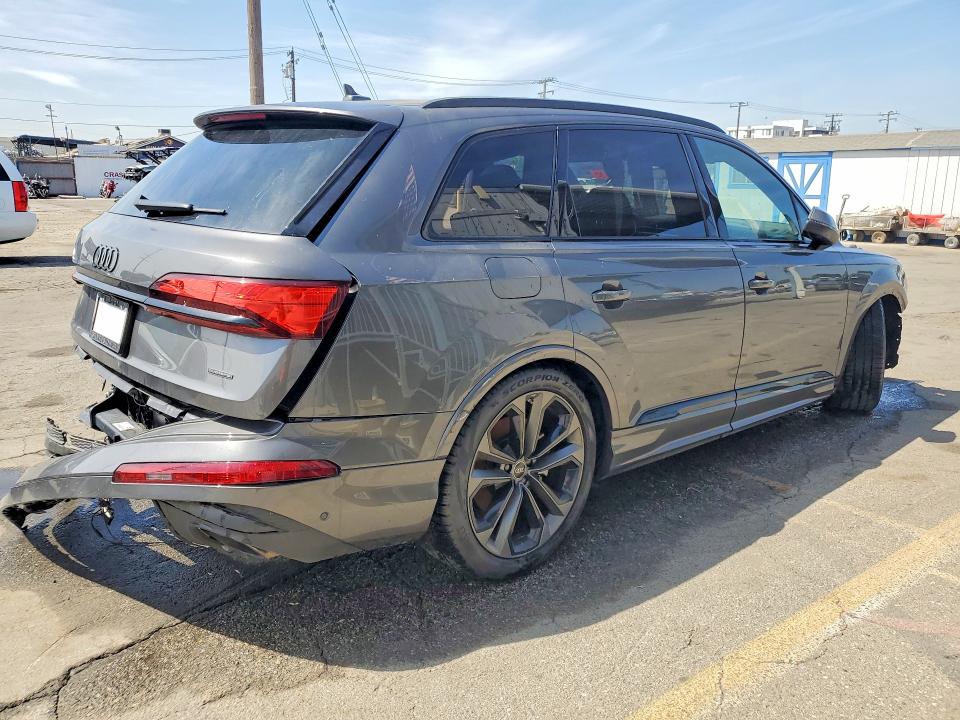 Photo 3 from auction – 2026 AUDI Q7 with VIN WA1LVBF79TD000097