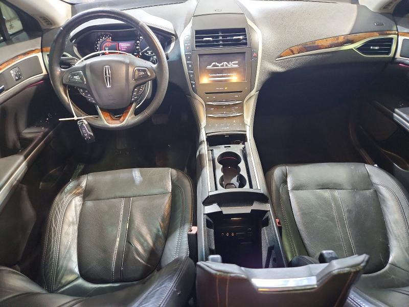Photo 8 from auction – 2013 LINCOLN MKZ with VIN 3LN6L2G95DR828306