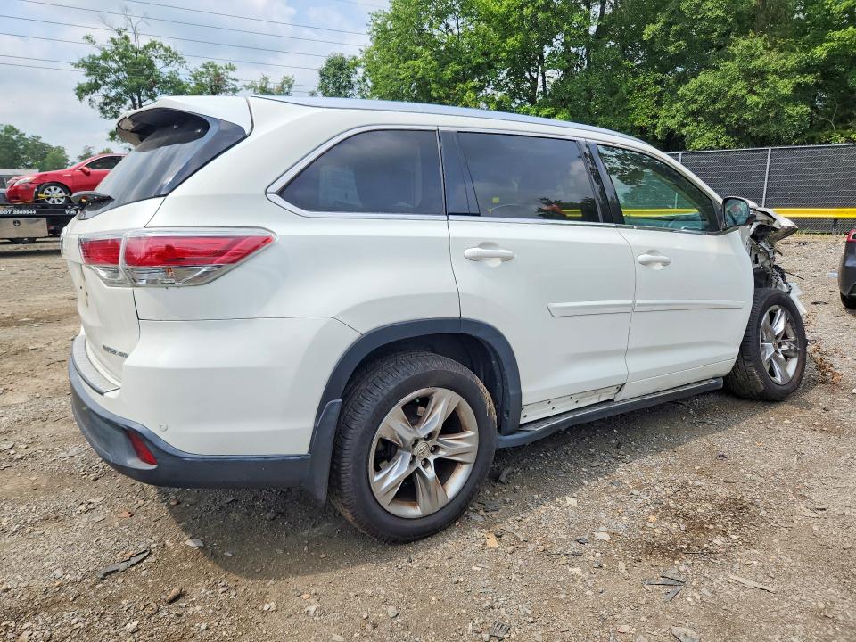 Photo 3 from auction – 2014 TOYOTA HIGHLANDER with VIN 5TDDKRFH1ES024891