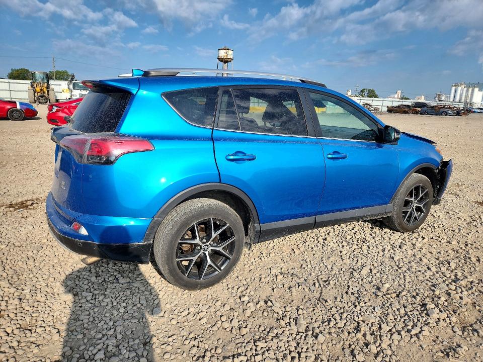 صورة رقم 3 من المزاد - 2016 TOYOTA RAV4 مع VIN 2T3JFREV0GW460101