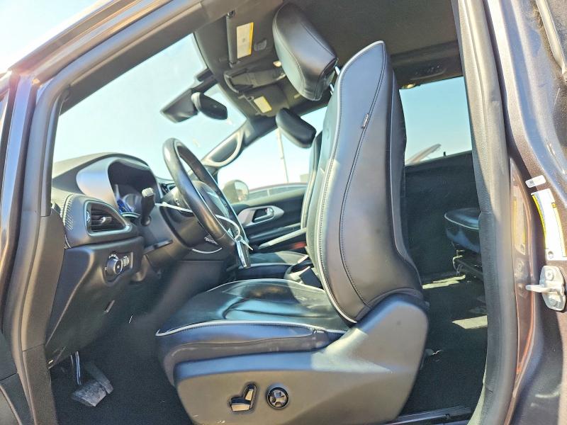 Photo 7 from auction – 2019 CHRYSLER PACIFICA with VIN 2C4RC1N73KR532989