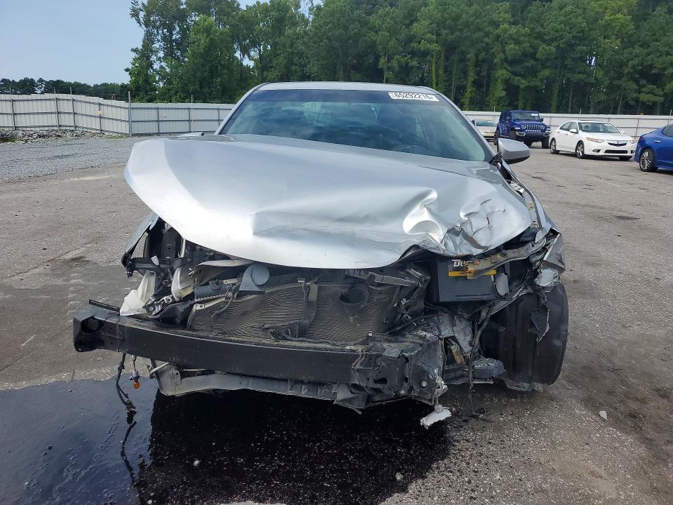 Photo 5 from auction – 2017 TOYOTA CAMRY with VIN 4T1BF1FK9HU363368