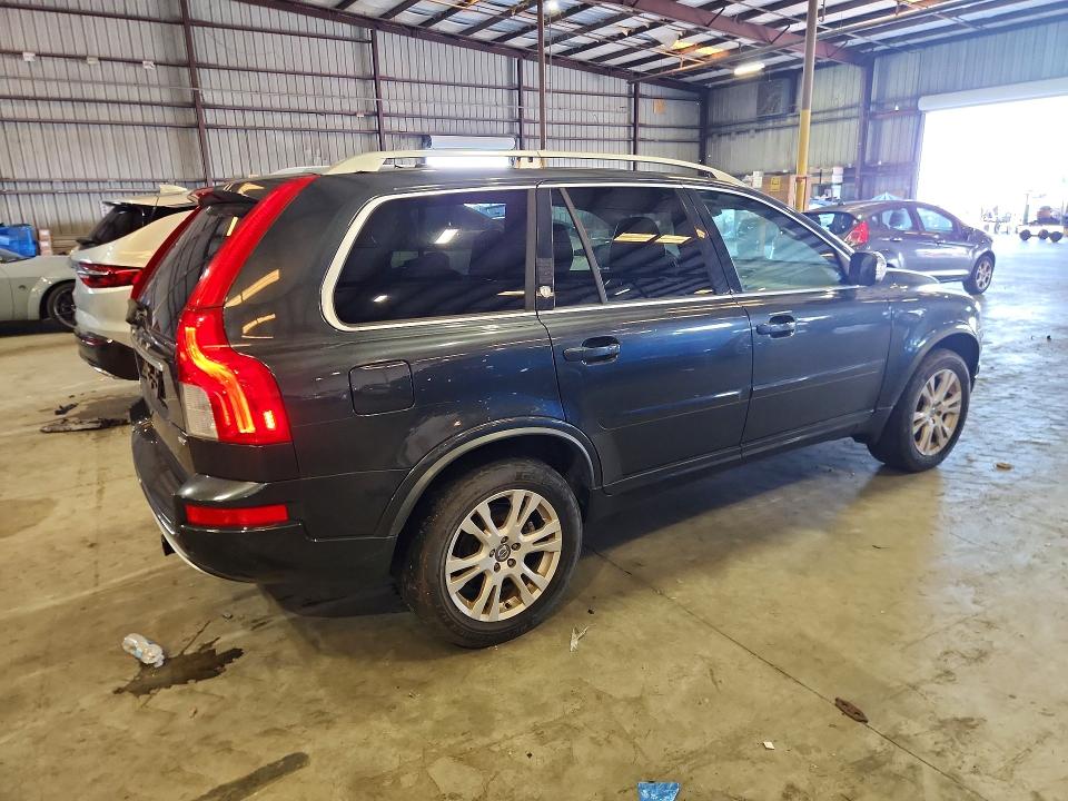 Photo 3 from auction – 2013 VOLVO XC90 with VIN YV4952CZ3D1661436