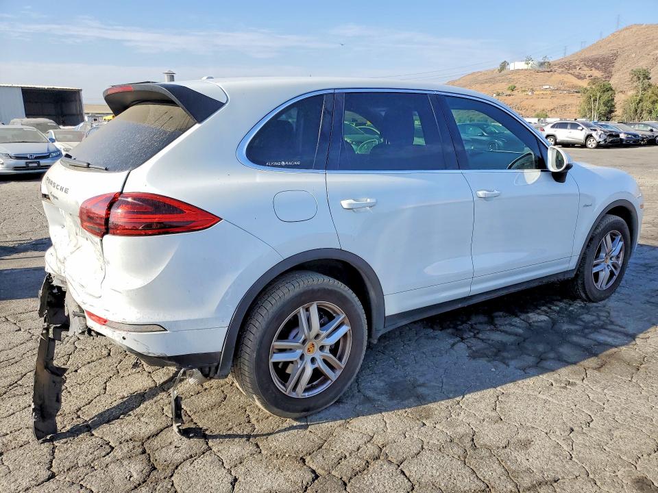 Foto 3 de la subasta – 2016 PORSCHE CAYENNE con VIN WP1AF2A20GKA41613