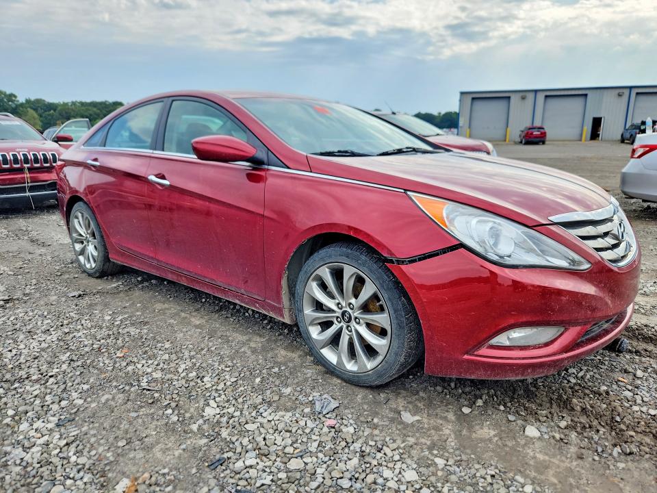 Photo 4 from auction – 2012 HYUNDAI SONATA with VIN 5NPEC4AB7CH453012