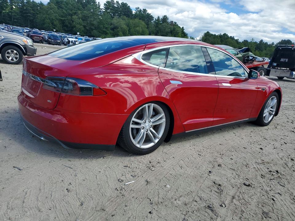 Photo 3 from auction – 2013 TESLA MODEL S with VIN 5YJSA1CN3DFP09760