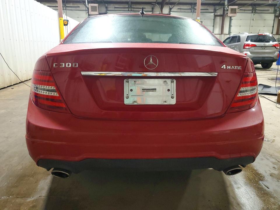 Photo 6 from auction – 2014 MERCEDES-BENZ C with VIN WDDGF8AB4ER318367