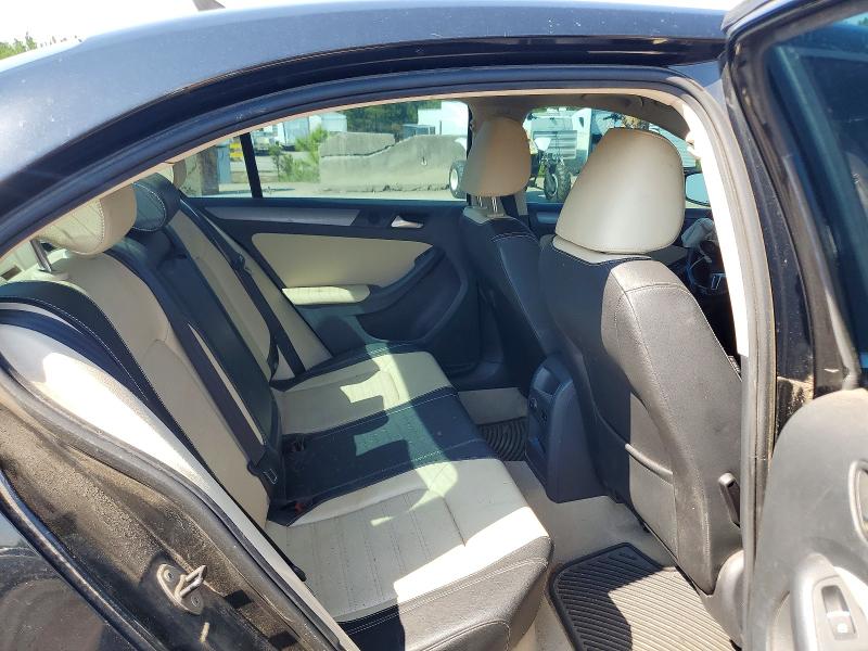 Photo 10 from auction – 2013 VOLKSWAGEN JETTA with VIN 3VWLP7AJ8DM236937