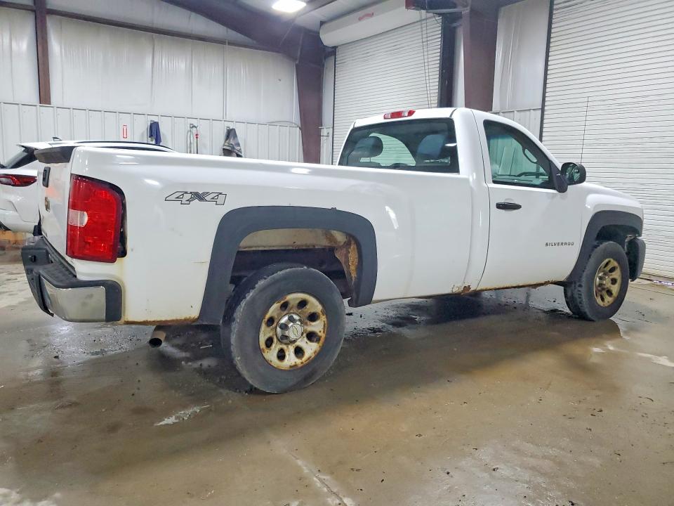 Photo 3 from auction – 2011 CHEVROLET SILVERADO with VIN 1GCNKPEX1BZ180117