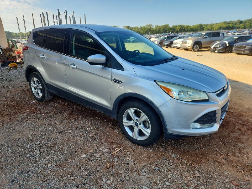Photo 4 from auction – 2016 FORD ESCAPE with VIN 1FMCU0G79GUC00989