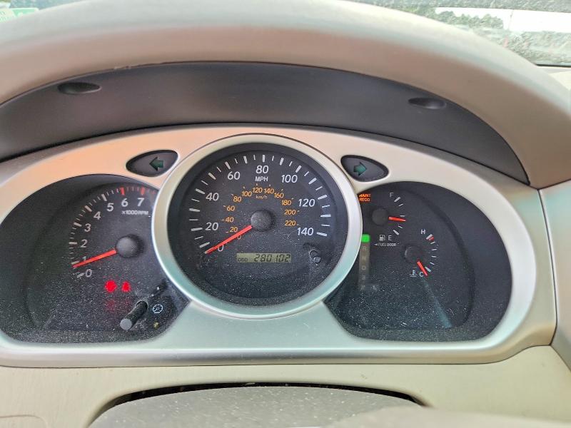 Photo 9 from auction – 2005 TOYOTA HIGHLANDER with VIN JTEEP21A450102361
