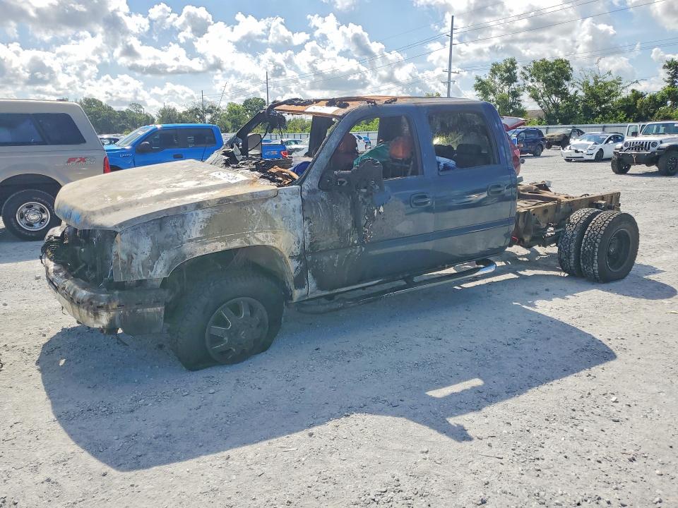 CHEVROLET SILVERADO 2006 with VIN 1GCJK33DX6F263682 - Photo from auction
