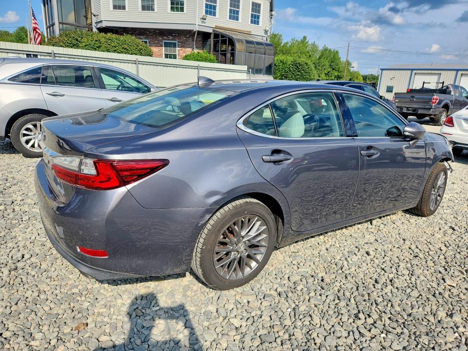 Photo 3 from auction – 2018 LEXUS ES with VIN 58ABK1GGXJU095774
