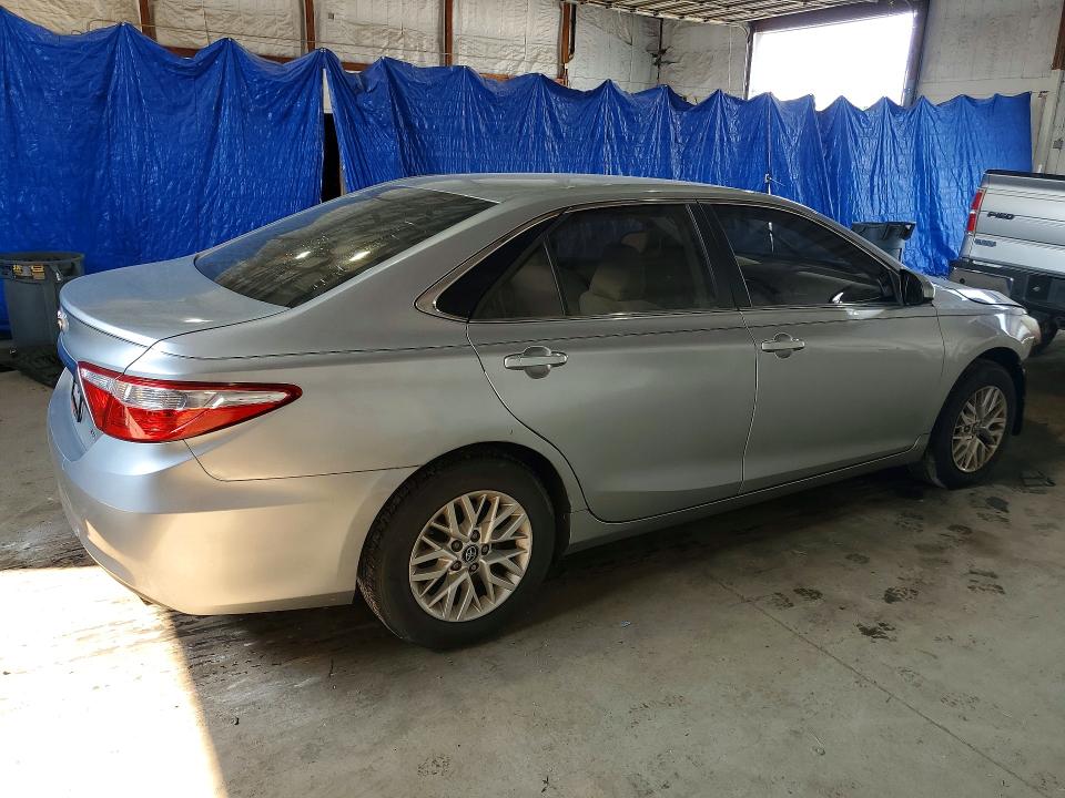 Photo 3 from auction – 2017 TOYOTA CAMRY with VIN 4T1BF1FK9HU689302
