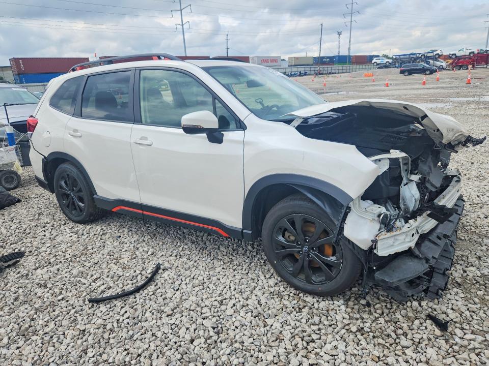 Photo 4 from auction – 2022 SUBARU FORESTER with VIN JF2SKAJCXNH506642