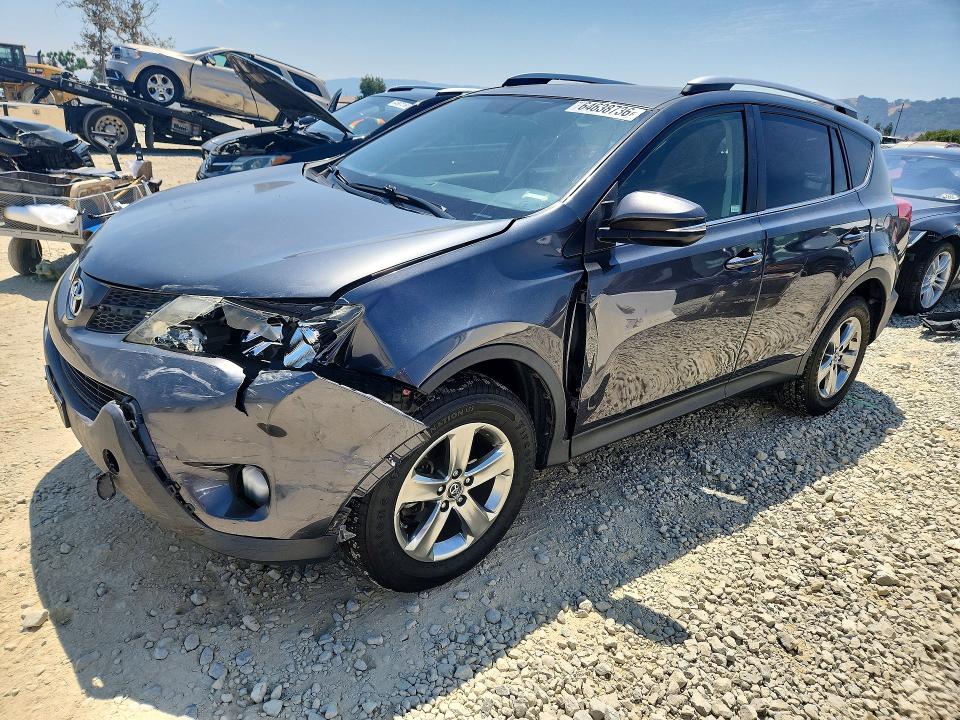 Zdjęcie 1 z aukcji – 2015 TOYOTA RAV4 z VIN JTMWFREV1FD069184