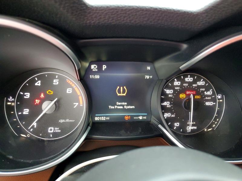 Photo 9 from auction – 2018 ALFA ROMEO STELVIO with VIN ZASFAKAN7J7B87945