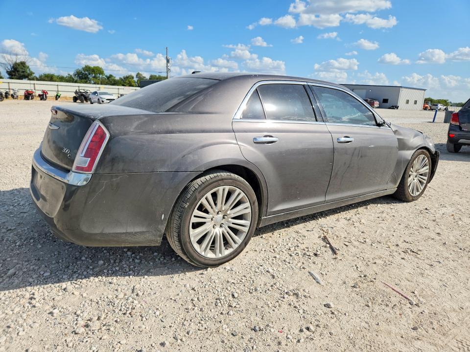 Photo 3 from auction – 2013 CHRYSLER 300C with VIN 2C3CCAEG5DH573255