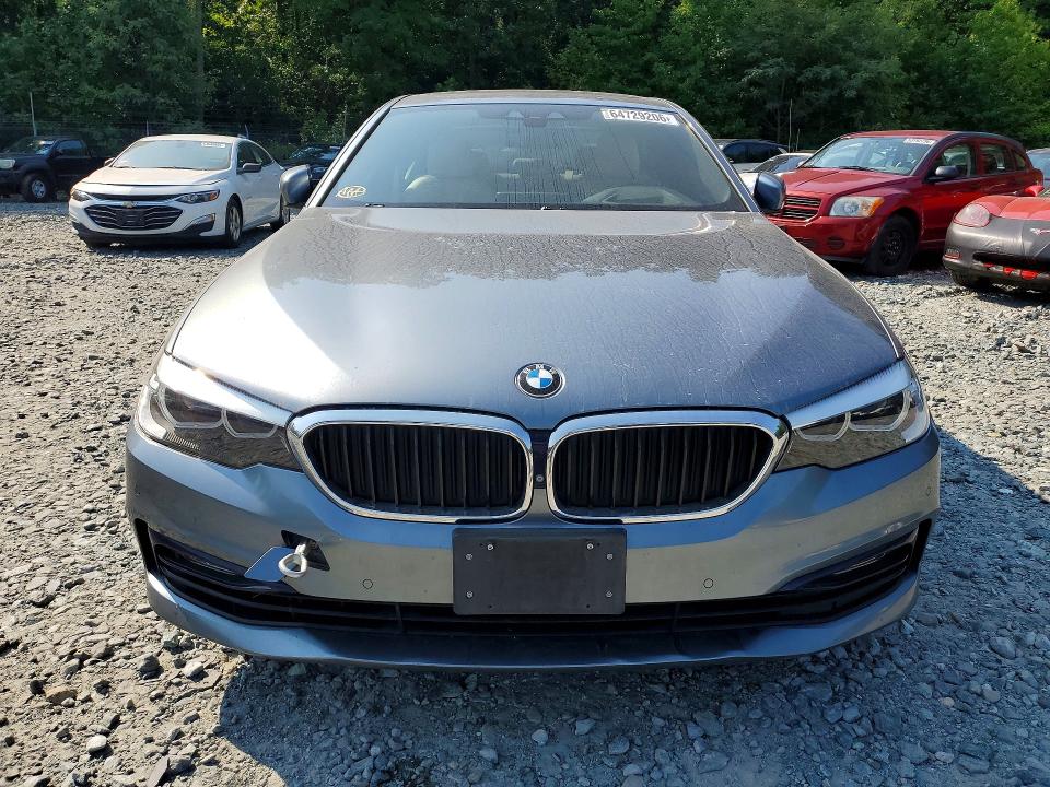 Foto 5 de la subasta – 2018 BMW 540 con VIN WBAJE7C57JG891951