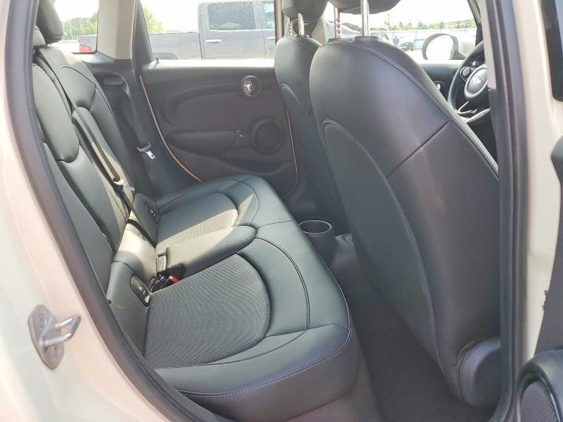Photo 11 from auction – 2021 MINI COOPER with VIN WMWXU7C01M2M98286