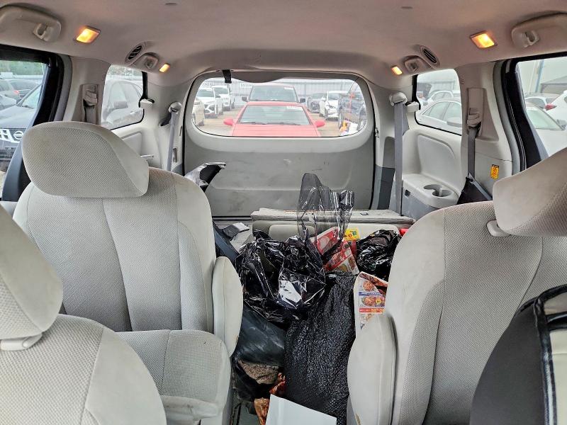 Photo 10 from auction – 2011 TOYOTA SIENNA with VIN 5TDZK3DC8BS022464