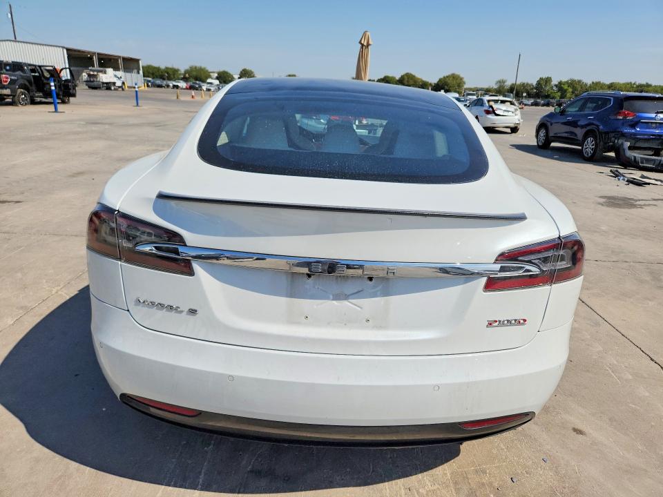 Photo 6 from auction – 2018 TESLA MODEL S with VIN 5YJSA1E4XJF247164
