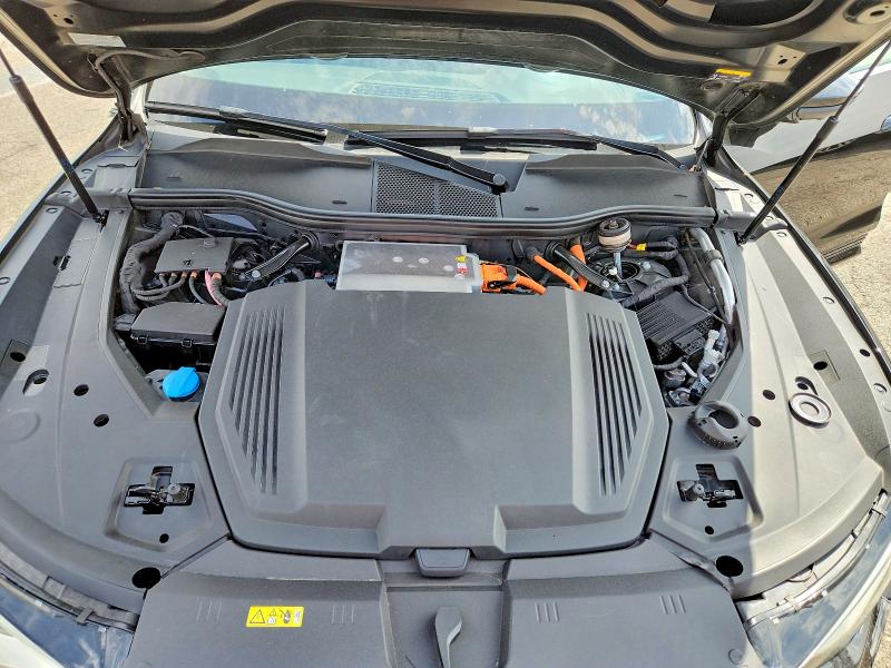 Photo 12 from auction – 2020 AUDI E-TRON with VIN WA12ABGEXLB036235