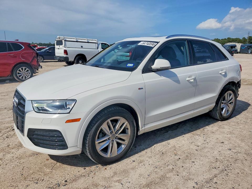 AUDI Q3 2018 مع رقم تعريف المركبة WA1BCCFS9JR000581 - صورة من المزاد