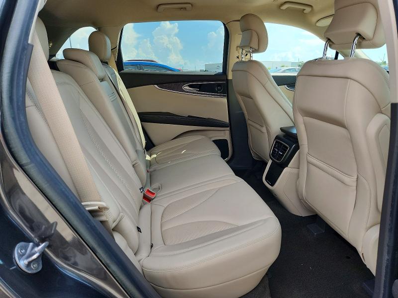 Photo 11 from auction – 2019 LINCOLN NAUTILUS with VIN 2LMPJ8KP5KBL33638