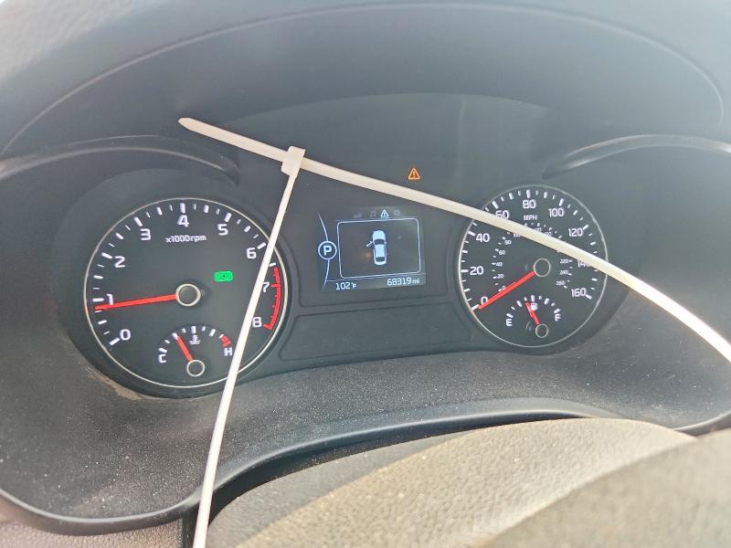 Photo 9 from auction – 2018 KIA OPTIMA with VIN 5XXGT4L33JG251601