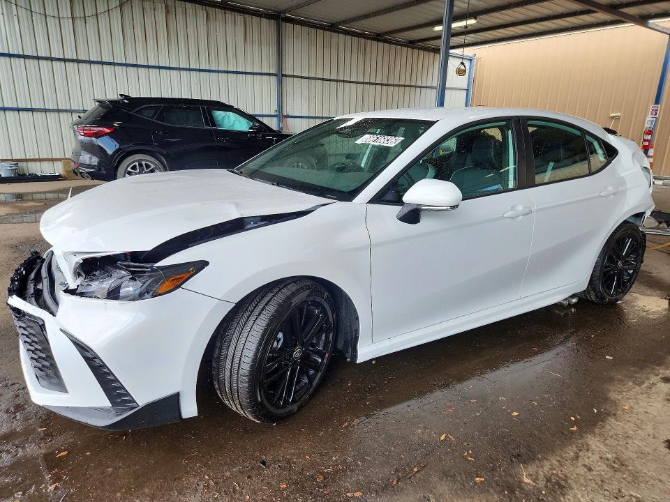 Photo 1 from auction – 2026 TOYOTA CAMRY with VIN 4T1DAACK0TU332448