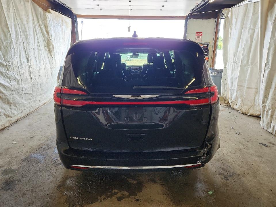Photo 6 from auction – 2023 CHRYSLER PACIFICA with VIN 2C4RC1BG3PR515315