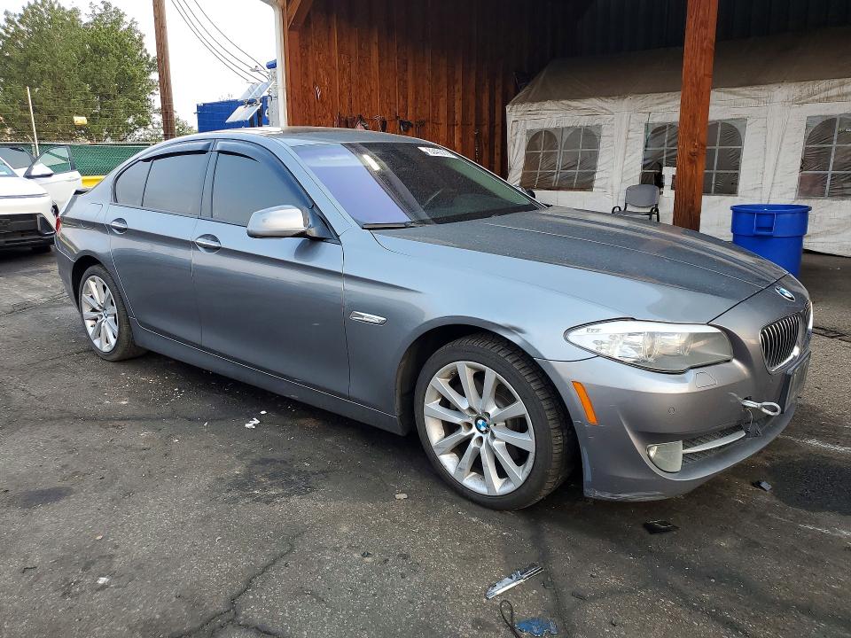 Photo 4 from auction – 2011 BMW 528 with VIN WBAFR1C58BDS36398