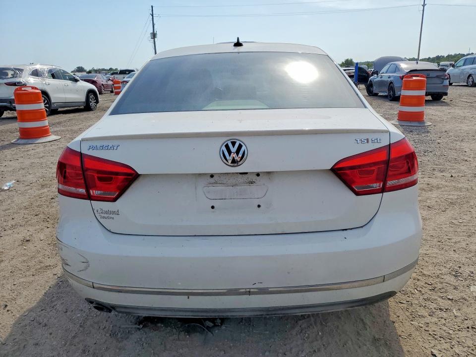 Photo 6 from auction – 2015 VOLKSWAGEN PASSAT with VIN 1VWBS7A36FC004711