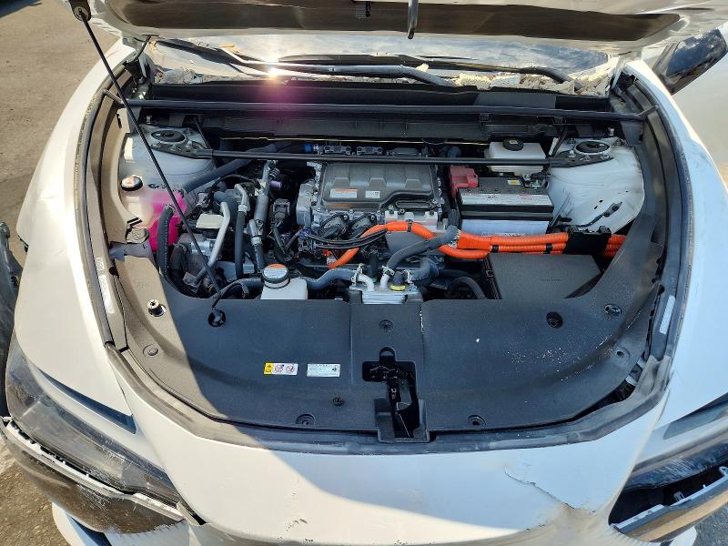 Foto 11 de la subasta – 2024 LEXUS RZ con VIN JTJABABB3RA005412