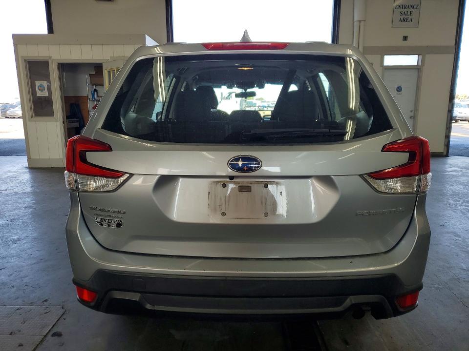 Photo 6 from auction – 2019 SUBARU FORESTER with VIN JF2SKAAC9KH458787