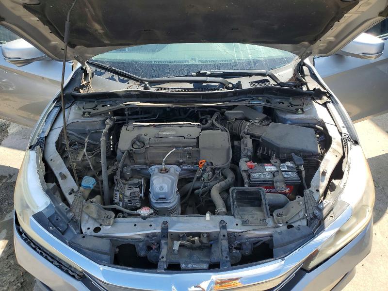 Photo 11 from auction – 2017 HONDA ACCORD with VIN 1HGCR2F71HA151603
