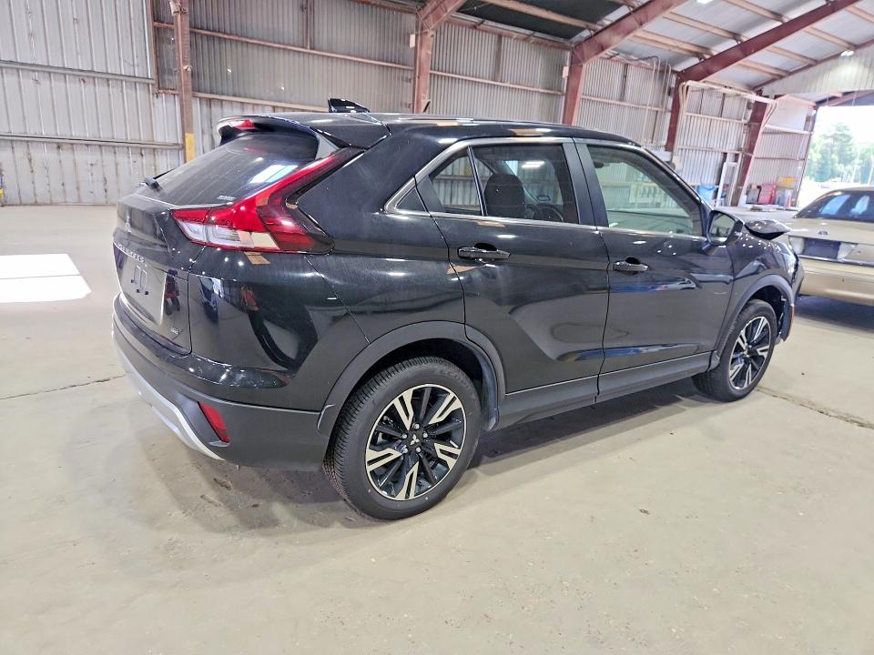 Photo 3 from auction – 2026 MITSUBISHI ECLIPSE CROSS with VIN JA4ATWAA3TZ015169