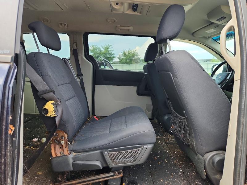 Photo 11 from auction – 2010 DODGE GRAND CARAVAN SXT with VIN 2D4RN5D12AR264100