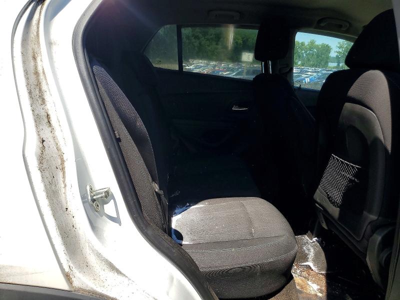 Photo 11 from auction – 2016 CHEVROLET TRAX with VIN 3GNCJPSBXGL137873