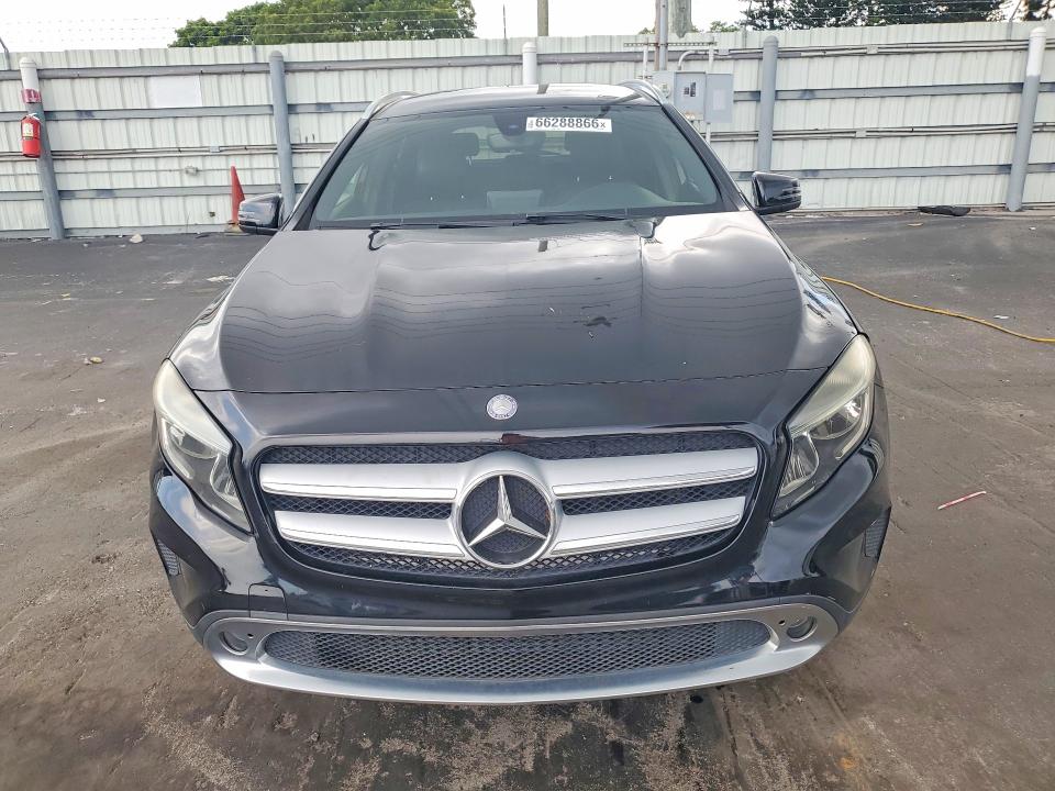 Photo 5 from auction – 2016 MERCEDES-BENZ GLA with VIN WDCTG4EB0GJ224734