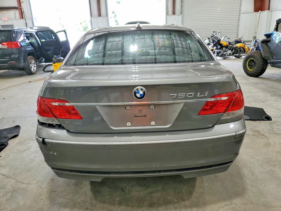 Zdjęcie 6 z aukcji – 2006 BMW 750 z VIN WBAHN83596DT28428