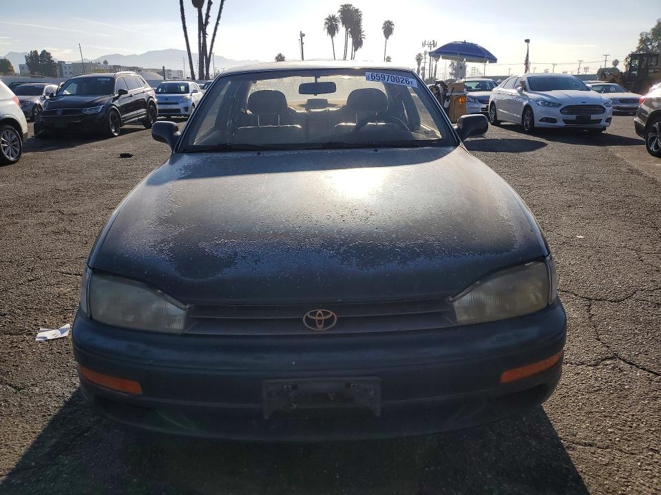 Photo 5 from auction – 1994 TOYOTA CAMRY with VIN 4T1SK12C8RU394297